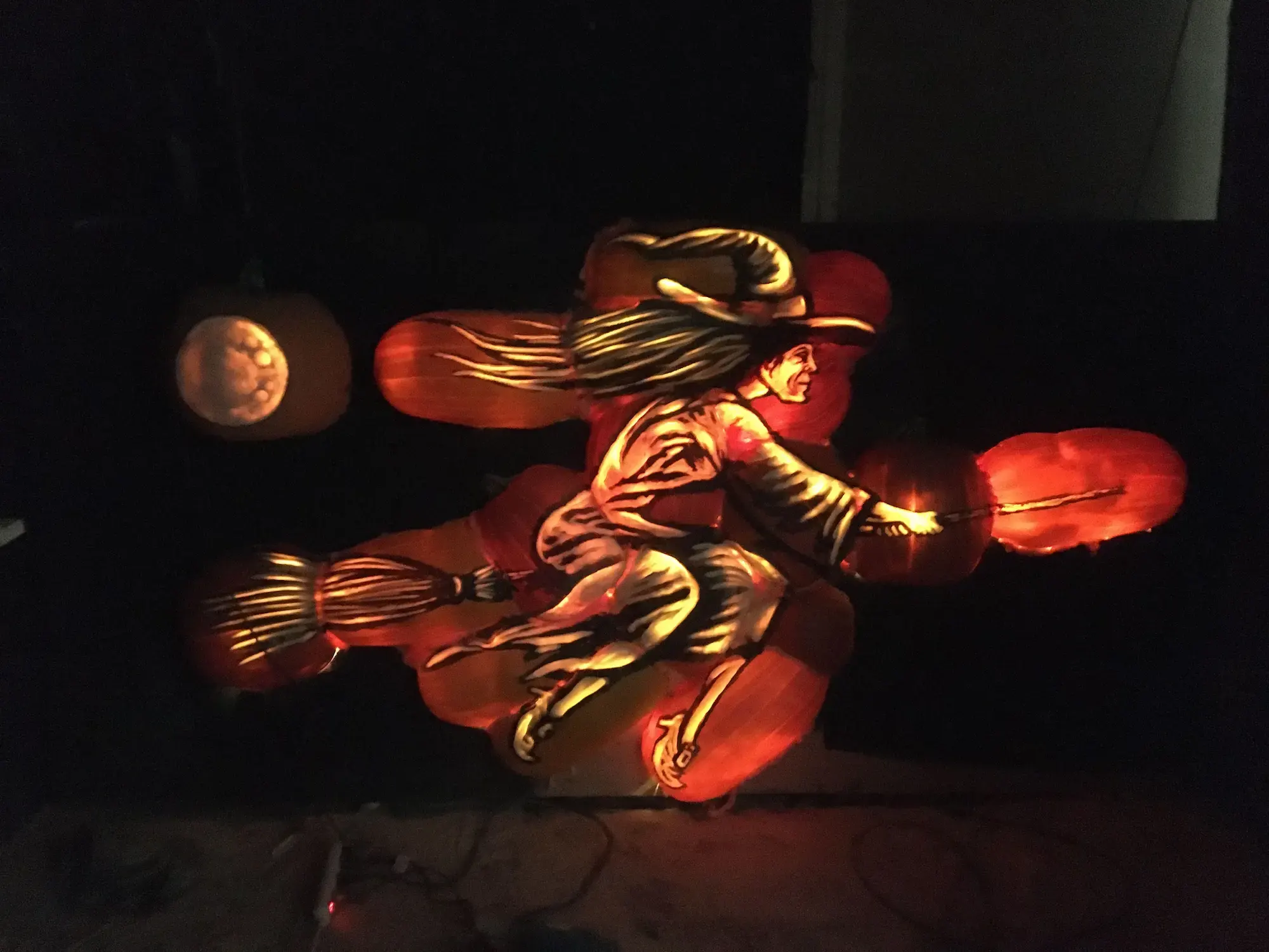 Glowing Pumpkins in Tucson: A Halloween Event